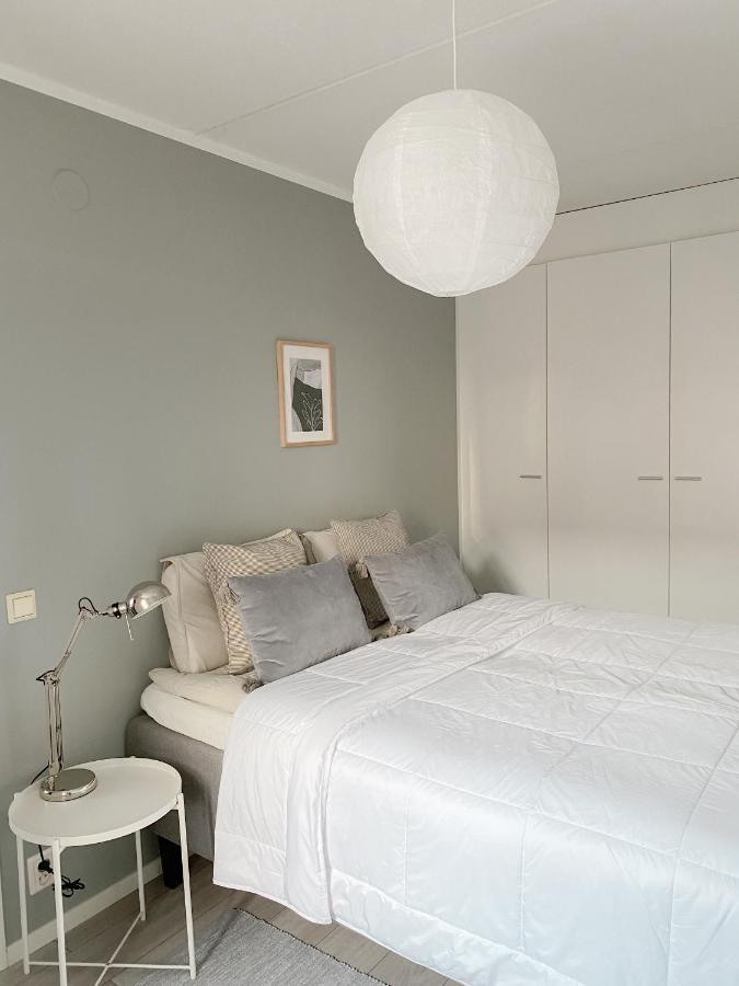 Appartement Modern One Bedroom With Sauna Near Airport *