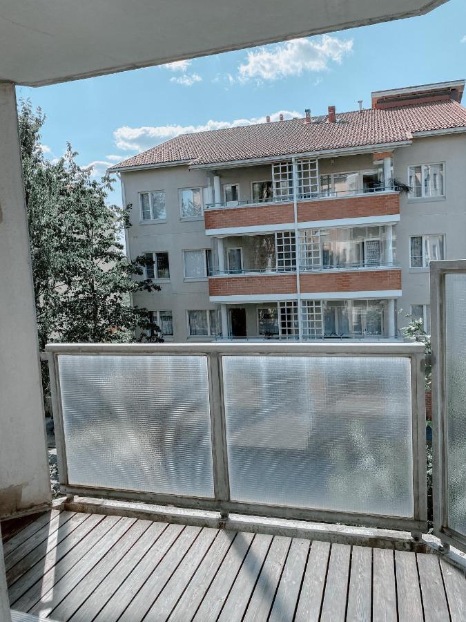 Modern One Bedroom With Sauna Near Airport *